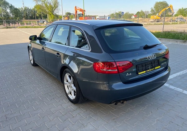 Audi A4 cena 29900 przebieg: 145000, rok produkcji 2009 z Leśnica małe 79